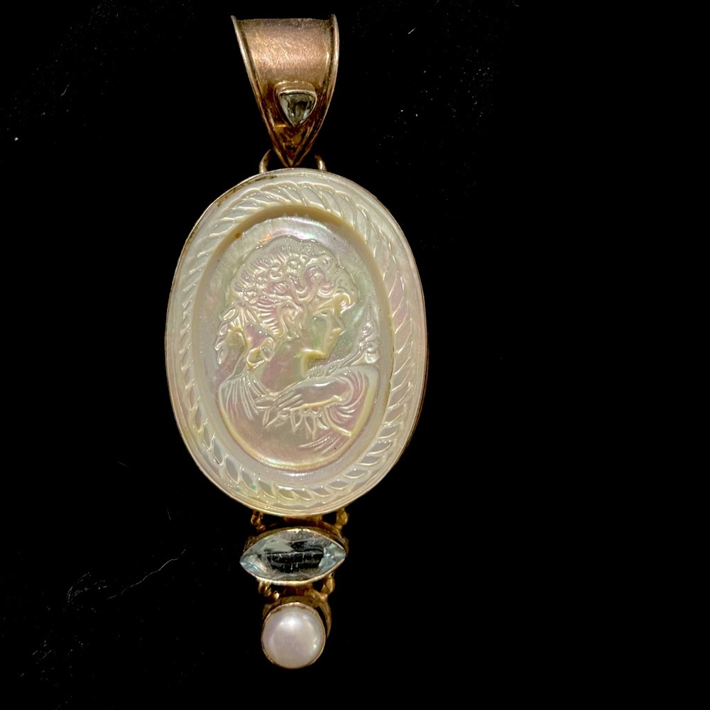 Large cameo carved mother of pearl sterling silver pendant